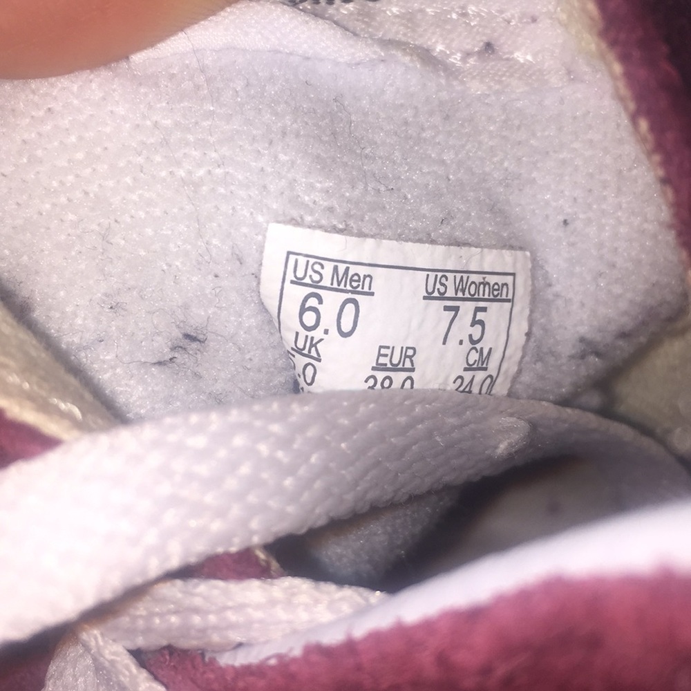 Vans - Picture 3 of 4